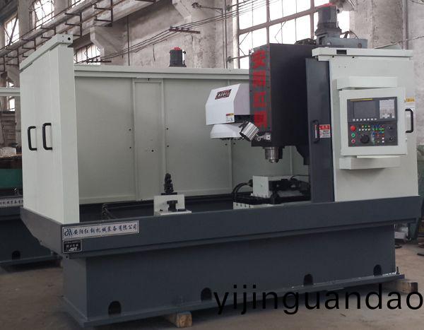 前軸鎖銷孔專用加(jia)工