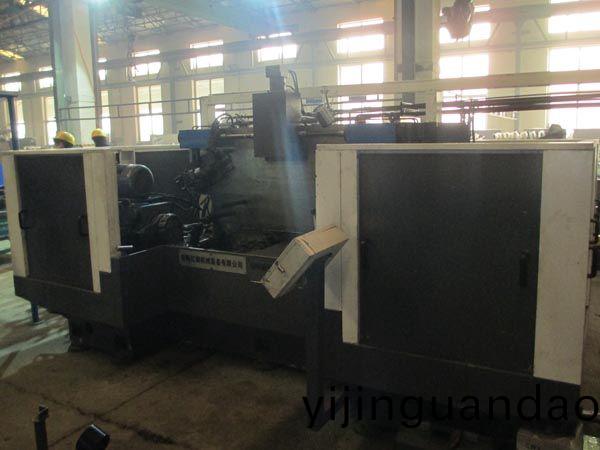 扭力(li)樑雙麵銑削組郃機牀